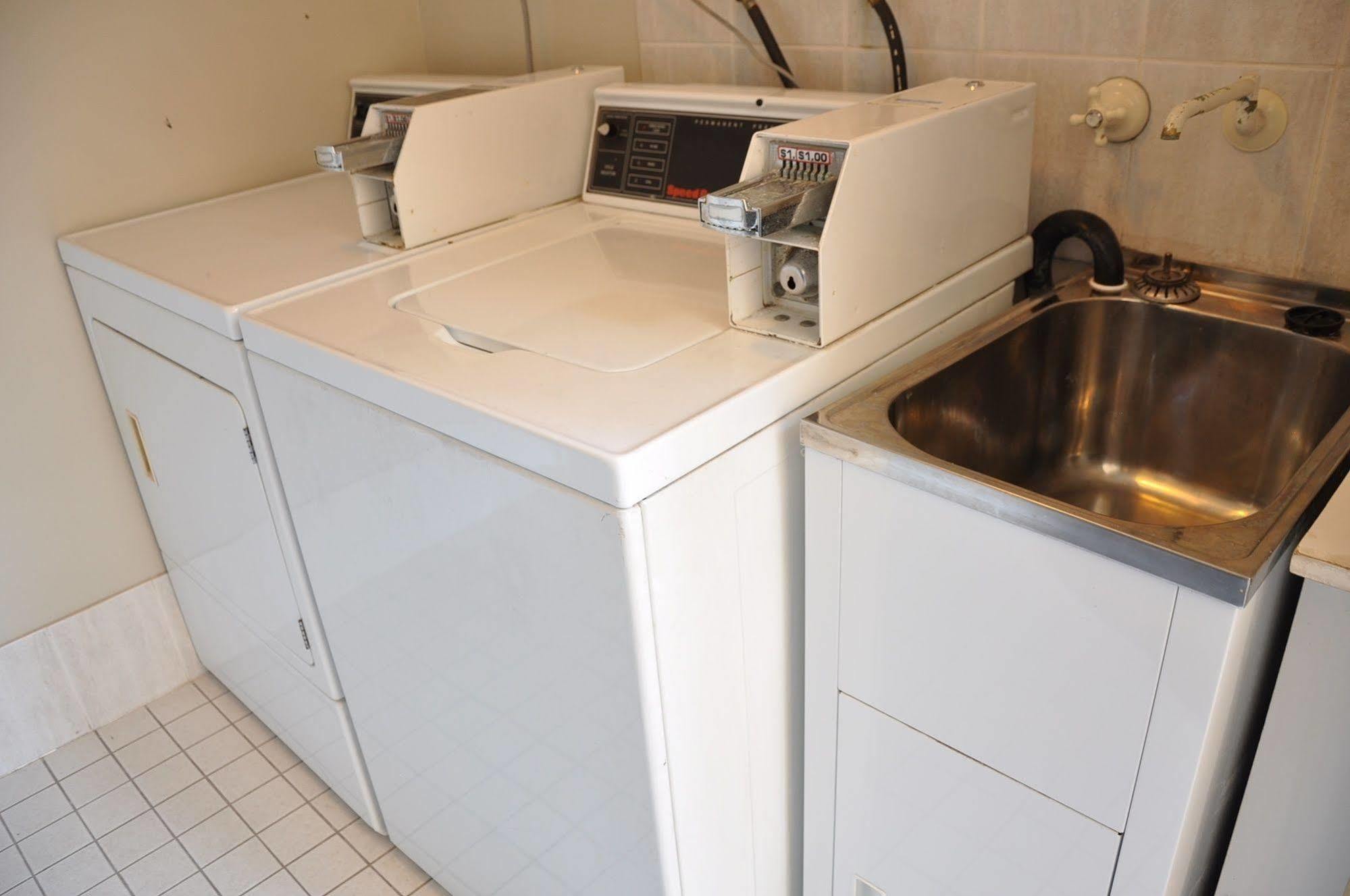Chittaway Motel Tuggerah Экстерьер фото