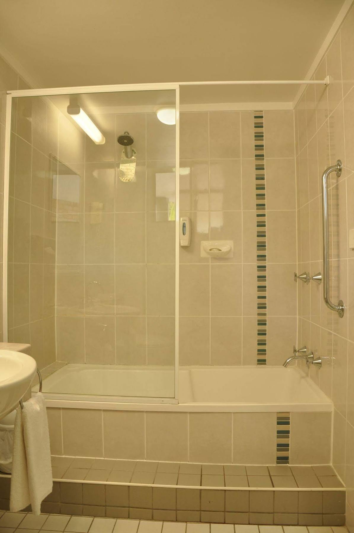 Chittaway Motel Tuggerah Экстерьер фото
