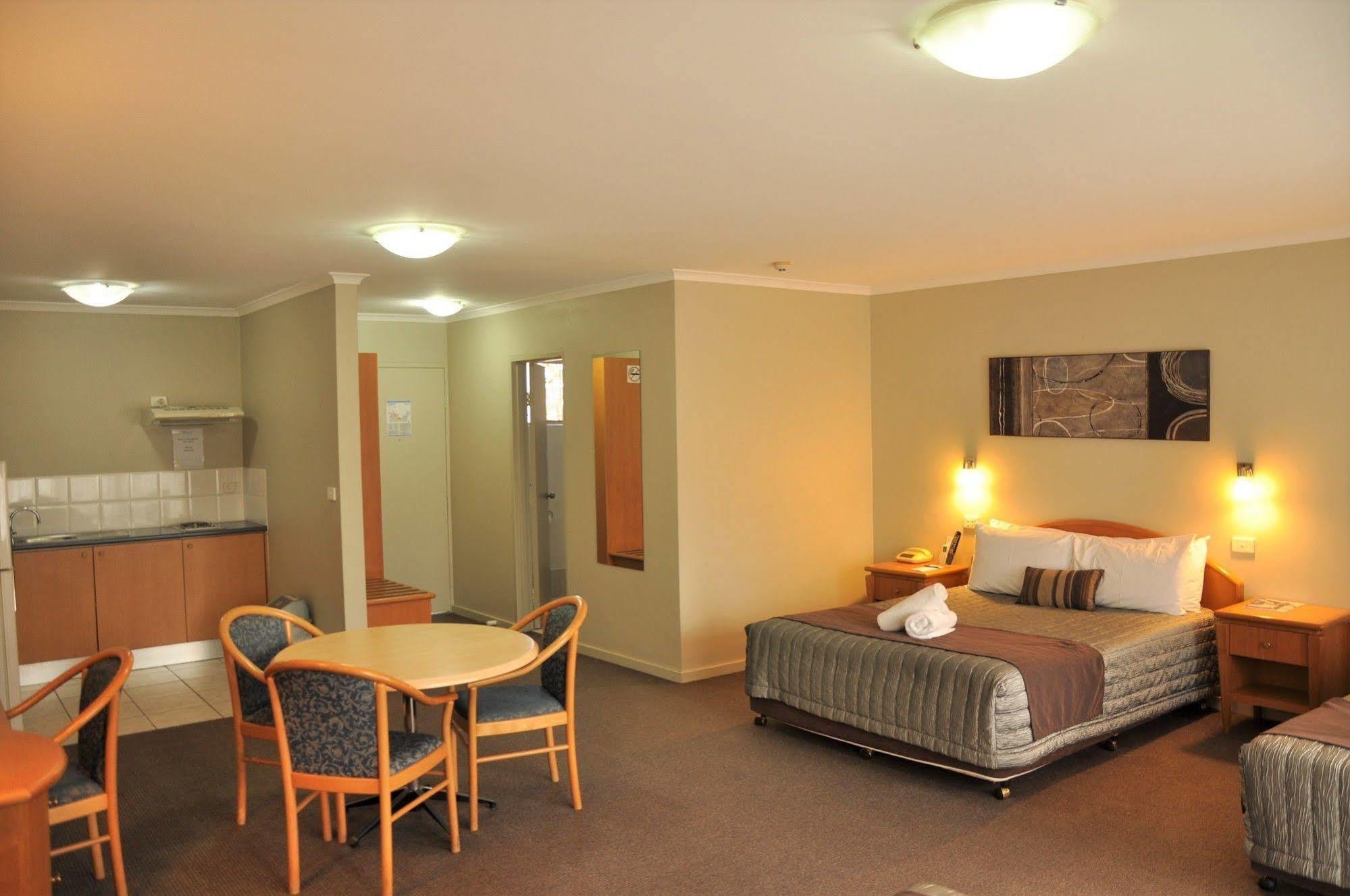 Chittaway Motel Tuggerah Экстерьер фото